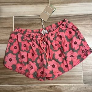 Brand new benoa shorts in HAU